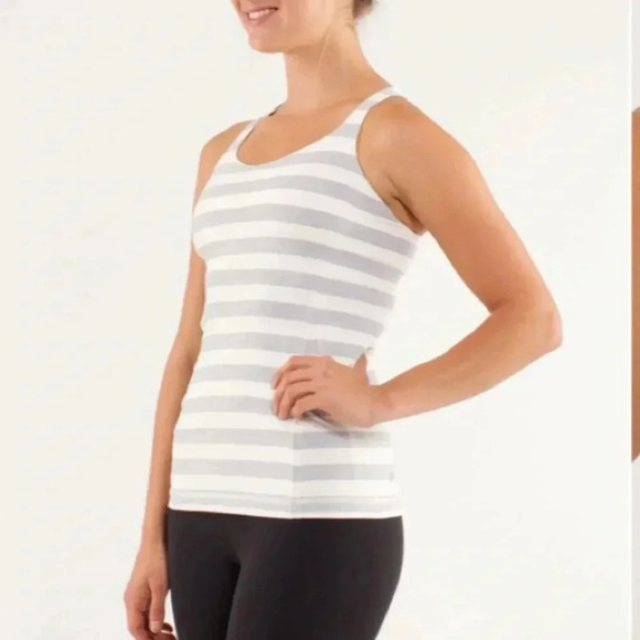 Lululemon free to be tank - Picture 2 of 12